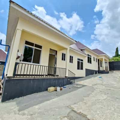 3 Bedrooms Apartment for Rent in Kimara Temboni, Dar Es Salaam