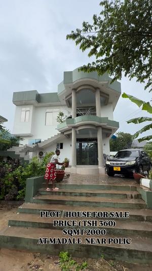 Nyumba inauzwa Madale, Dar Es Salaam (2000 sqm)