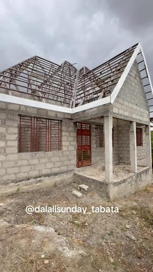Nyumba ya vyumba vitatu inauzwa Tabata Kinyerezi Zabhika, Dar Es Salaam (400 sqm) Nyumba ya vyumba vitatu inauzwa Tabata Kinyerezi Zabhika, Dar Es Salaam (400 sqm)