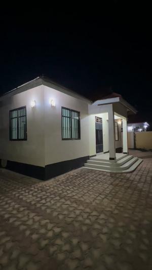 Nyumba ya vyumba vitatu inapangishwa Kisasa, Dodoma