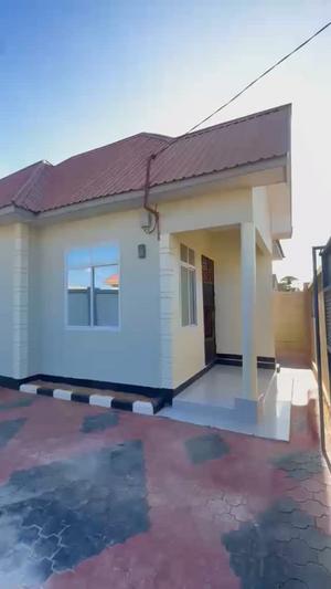 Nyumba ya vyumba vitatu inapangishwa Nzuguni, Dodoma Nyumba ya vyumba vitatu inapangishwa Nzuguni, Dodoma