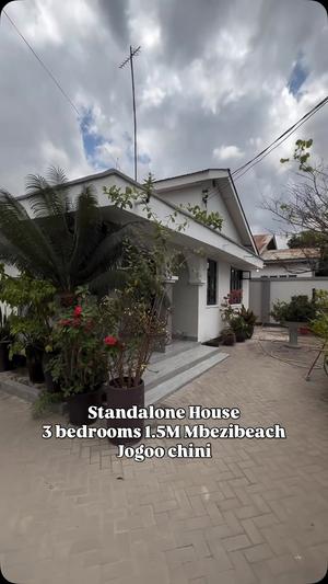 Nyumba ya vyumba vitatu inapangishwa Mbezibeach Jogoo Chini, Dar Es Salaam Nyumba ya vyumba vitatu inapangishwa Mbezibeach Jogoo Chini, Dar Es Salaam