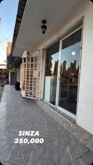 Duka linapangishwa Sinza, Dar Es Salaam