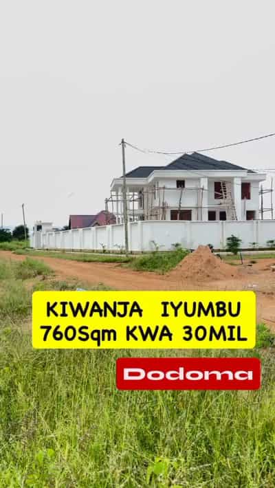 Kiwanja kinauzwa Iyumbu, Dodoma (760 sqm)