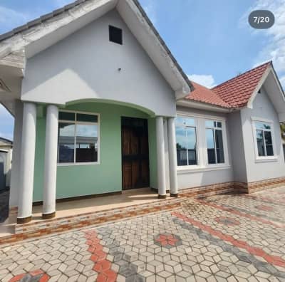 Nyumba ya vyumba vitatu inapangishwa Kitunda, Dar Es Salaam