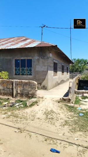 Nyumba ya vyumba vinne inauzwa Fuoni Jitimai, Zanzibar Nyumba ya vyumba vinne inauzwa Fuoni Jitimai, Zanzibar