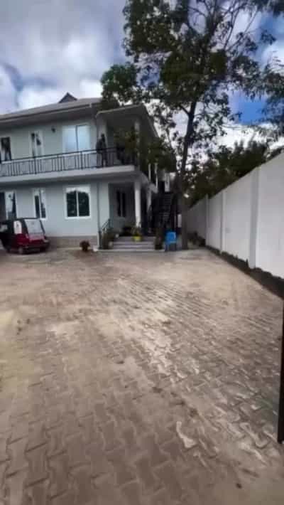 Apartment ya vyumba vitatu inapangishwa Mbezi Beach, Dar Es Salaam