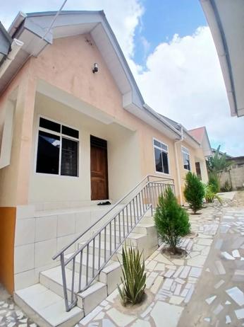 Nyumba ya chumba kimoja inapangishwa Kimara Korogwe Kirungure, Dar Es Salaam Nyumba ya chumba kimoja inapangishwa Kimara Korogwe Kirungure, Dar Es Salaam