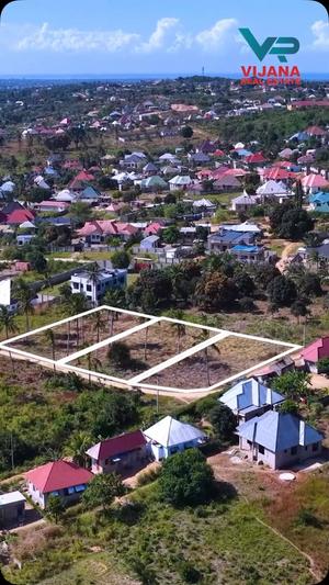 Viwanja vinauzwa Bunju B, Dar Es Salaam (1240 sqm) Viwanja vinauzwa Bunju B, Dar Es Salaam (1240 sqm)