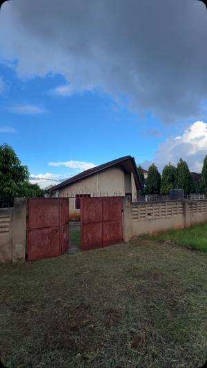 Nyumba inauzwa Mbezi Beach Africana, Dar Es Salaam (1000 sqm)