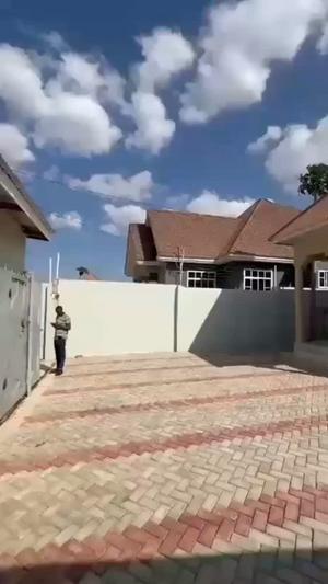 Nyumba ya vyumba vitatu inapangishwa St Marys Chidachi, Dodoma Nyumba ya vyumba vitatu inapangishwa St Marys Chidachi, Dodoma