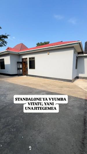 Nyumba ya vyumba vitatu inapangishwa Goba Kwarobert, Dar Es Salaam Nyumba ya vyumba vitatu inapangishwa Goba Kwarobert, Dar Es Salaam