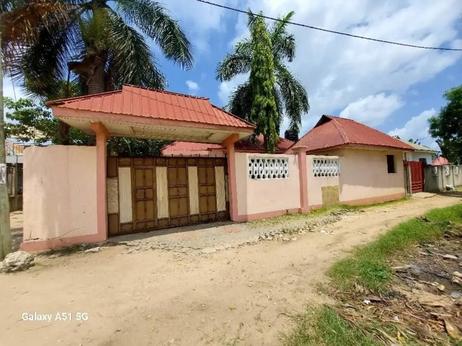 Nyumba ya vyumba vitatu inauzwa Mbagala Chamazi, Dar Es Salaam Nyumba ya vyumba vitatu inauzwa Mbagala Chamazi, Dar Es Salaam