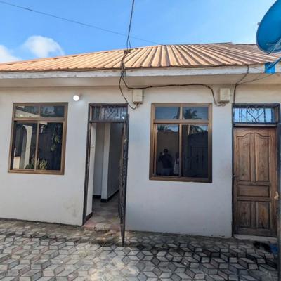 Nyumba/Apartment ya vyumba viwili inapangishwa Kimara Mwisho, Dar Es Salaam Nyumba/Apartment ya vyumba viwili inapangishwa Kimara Mwisho, Dar Es Salaam
