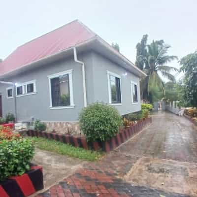 Apartment ya vyumba vitatu inapangishwa Temboni, Dar Es Salaam