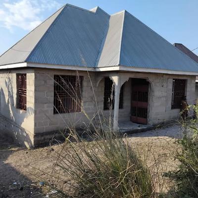 Nyumba ya vyumba vitatu inauzwa Ukonga Mombasa, Dar Es Salaam Nyumba ya vyumba vitatu inauzwa Ukonga Mombasa, Dar Es Salaam