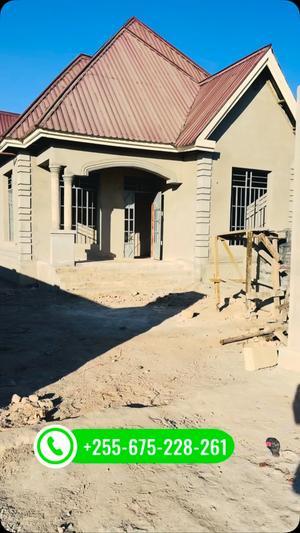 Nyumba ya vyumba vinne inauzwa Ilazo Toronto, Dodoma (600 sqm)
