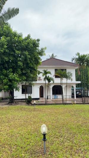 4 Bedrooms House for Rent in Kawe Beach, Dar Es Salaam