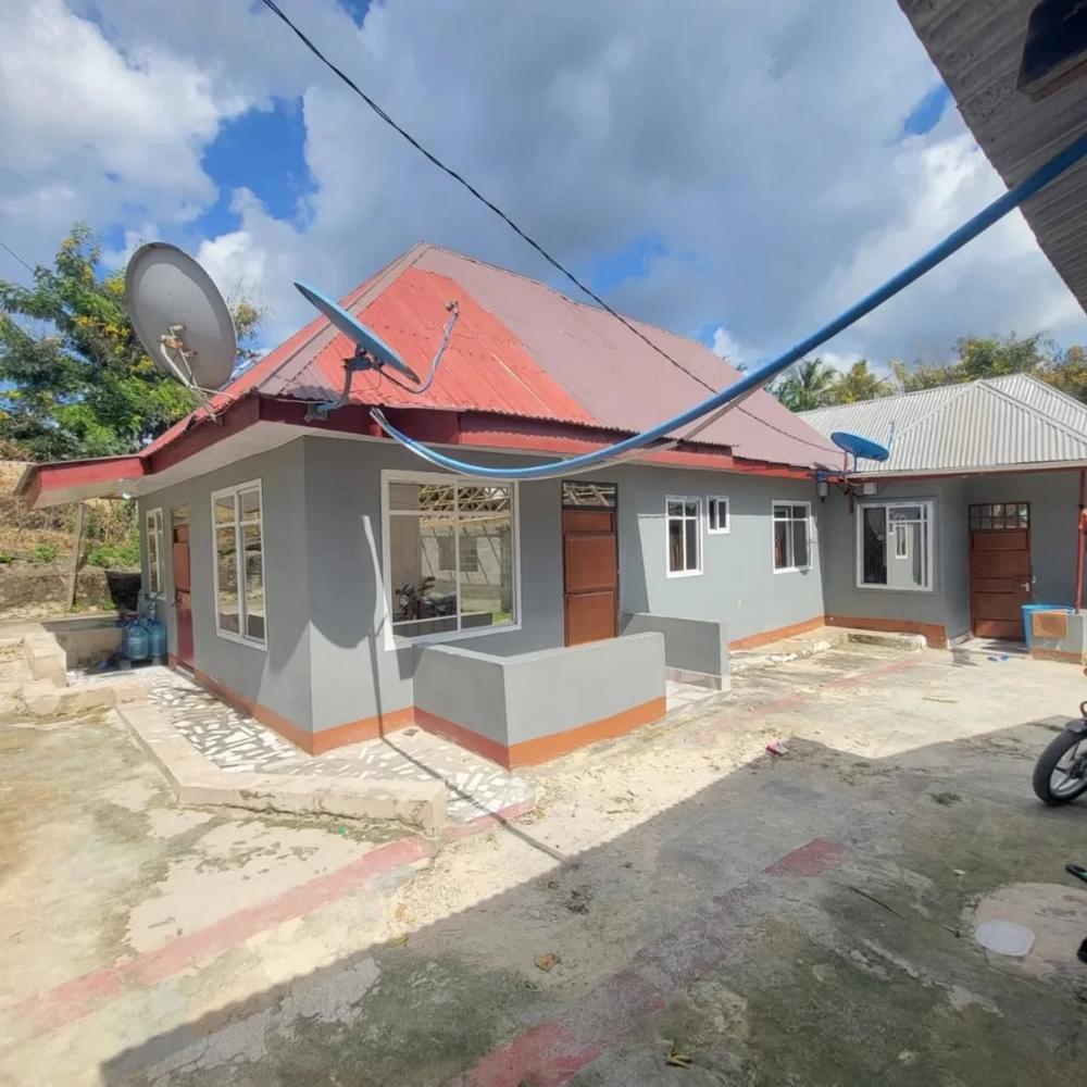 media -3