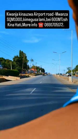 Kiwanja kinauzwa Airport Road, Mwanza sqm 1000
