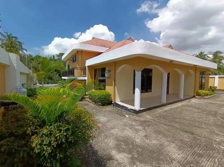 Nyumba ya vyumba 6 inauzwa Mbezi Kwa Msuguri, Dar Es Salaam (1000 sqm)