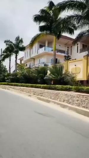 Shule inauzwa Mbezi Beach, Dar Es Salaam (9000 sqm) Shule inauzwa Mbezi Beach, Dar Es Salaam (9000 sqm)