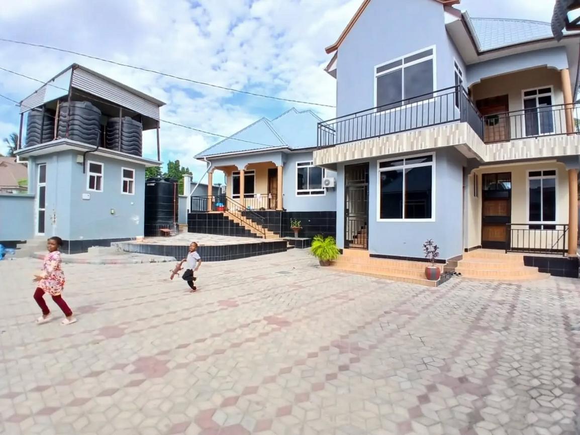 media -3