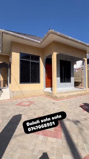 Nyumba ya vyumba vitatu inapangishwa Salasala, Dar Es Salaam Nyumba ya vyumba vitatu inapangishwa Salasala, Dar Es Salaam
