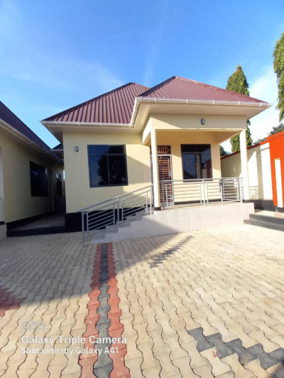 2 Bedrooms House/Apartment for Rent in Nyasaka, Mwanza