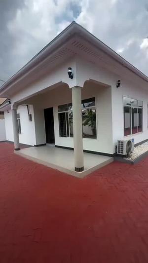 Nyumba ya vyumba vitatu inapangishwa Tegeta Masaiti, Dar Es Salaam Nyumba ya vyumba vitatu inapangishwa Tegeta Masaiti, Dar Es Salaam