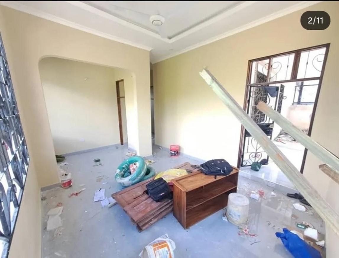 media -4 media -4