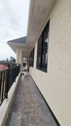 Nyumba ya vyumba viwili inauzwa Kibada Kigamboni, Dar Es Salaam Nyumba ya vyumba viwili inauzwa Kibada Kigamboni, Dar Es Salaam