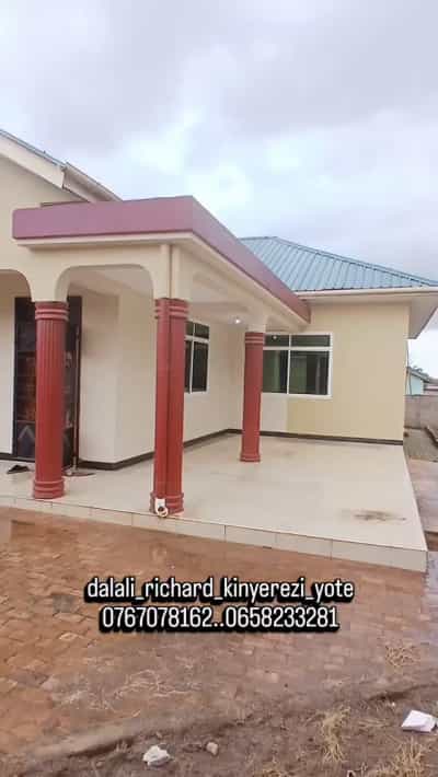 Nyumba ya vyumba vitatu inapangishwa TABATA KINYEREZI MWISHO, Dar Es Salaam Nyumba ya vyumba vitatu inapangishwa TABATA KINYEREZI MWISHO, Dar Es Salaam