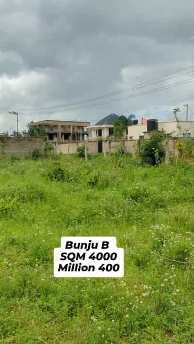 Kiwanja kinauzwa Bunju B, Dar Es Salaam (4000 sqm) Kiwanja kinauzwa Bunju B, Dar Es Salaam (4000 sqm)