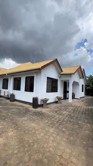 4 Bedrooms House for Rent in Bahari Beach, Dar Es Salaam 4 Bedrooms House for Rent in Bahari Beach, Dar Es Salaam
