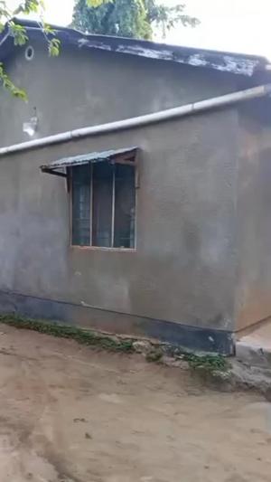 Nyumba ya vyumba vinne inauzwa Pugu Kajiungeni, Dar Es Salaam (1000 sqm)