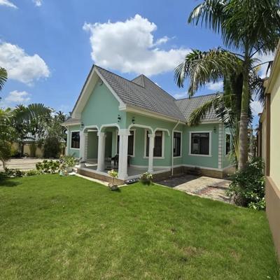 Nyumba ya vyumba 6 inauzwa Goba Njia Nne, Dar Es Salaam (1300 sqm)