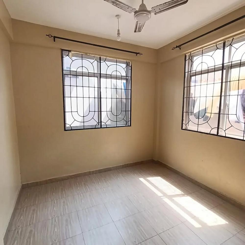 media -8