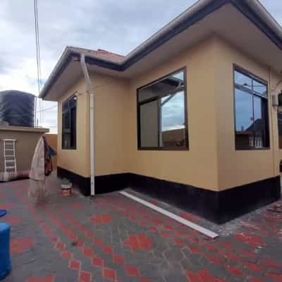3 Bedrooms House for Sale in Kinyerezi Mwisho Maduka, Dar Es Salaam (300 sqm)
