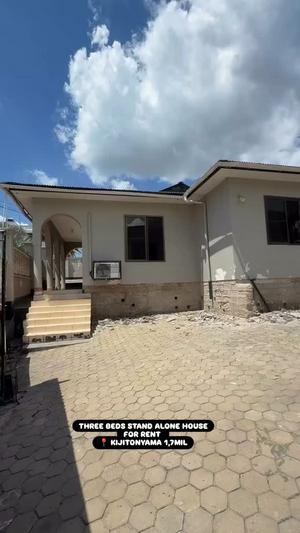 Nyumba ya vyumba vitatu inapangishwa Kijitonyama, Dar Es Salaam Nyumba ya vyumba vitatu inapangishwa Kijitonyama, Dar Es Salaam