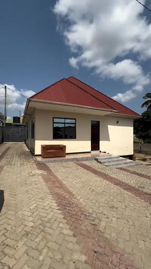 Apartment ya chumba kimoja inapangishwa Mbezi Beach Makonde, Dar Es Salaam Apartment ya chumba kimoja inapangishwa Mbezi Beach Makonde, Dar Es Salaam