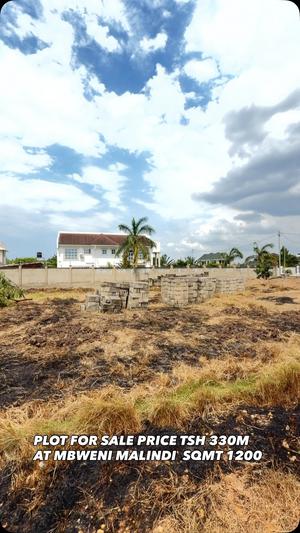 Kiwanja kinauzwa Mbweni Malindi, Dar Es Salaam (1200 sqm) Kiwanja kinauzwa Mbweni Malindi, Dar Es Salaam (1200 sqm)