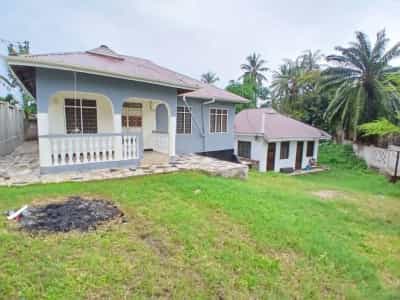 3 Bedrooms House for Rent in Kimara, Dar Es Salaam