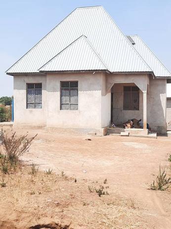 Nyumba ya vyumba vitatu inauzwa Kisesa Bujora, Mwanza Nyumba ya vyumba vitatu inauzwa Kisesa Bujora, Mwanza