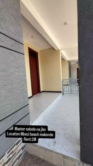 Apartment ya chumba kimoja inapangishwa Mbezi Beach Tangi Bovu, Dar Es Salaam Apartment ya chumba kimoja inapangishwa Mbezi Beach Tangi Bovu, Dar Es Salaam
