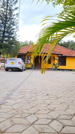 Apartment (Furnished) ya vyumba viwili inapangishwa Osterbay, Dar Es Salaam Apartment (Furnished) ya vyumba viwili inapangishwa Osterbay, Dar Es Salaam