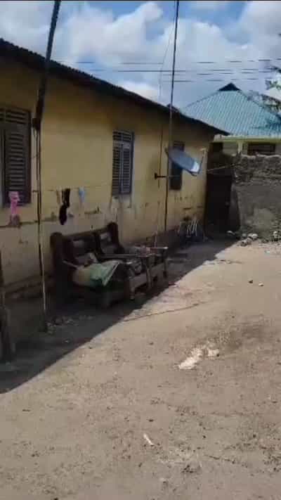 Nyumba inauzwa Magomeni Mikumi, Dar Es Salaam (400 sqm) Nyumba inauzwa Magomeni Mikumi, Dar Es Salaam (400 sqm)