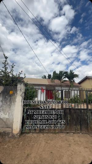 3 Bedrooms House for Sale in Mbezi Beach, Dar Es Salaam (850 sqm) 3 Bedrooms House for Sale in Mbezi Beach, Dar Es Salaam (850 sqm)