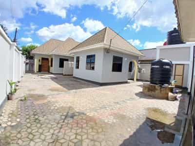 2 Bedrooms Apartment for Rent in Tabata Segerea Mwisho, Dar Es Salaam