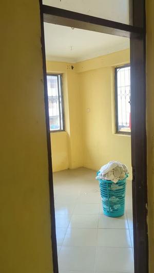 Apartment ya chumba kimoja inapangishwa Kariakoo Magira, Dar Es Salaam Apartment ya chumba kimoja inapangishwa Kariakoo Magira, Dar Es Salaam